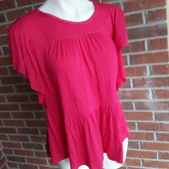 🍁CLOSET CLEAR OUT 5/$20🍁 Fever Hot Pink Top - Picture 1 of 4